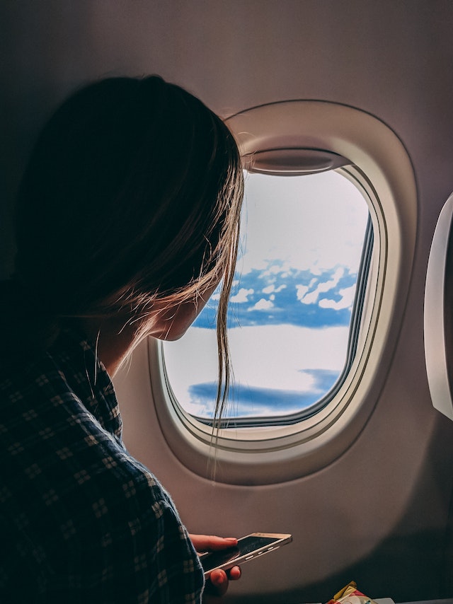 6 Helpful Tips for First-Time Flyers