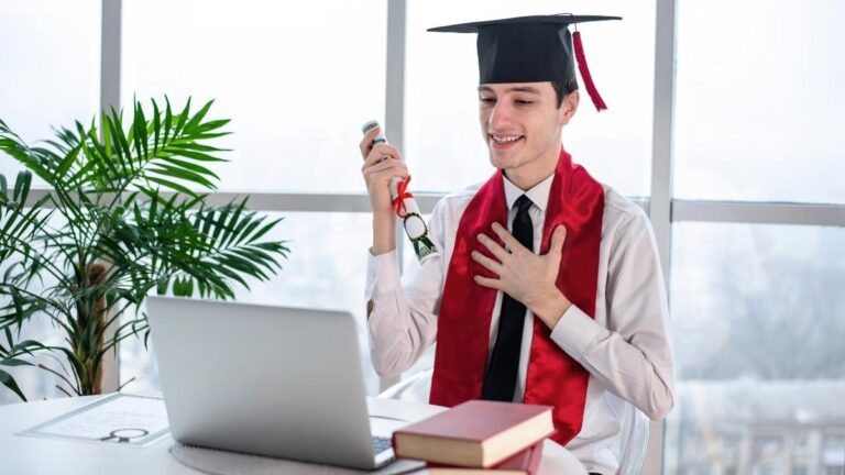 Why an Online Degree Gives More to Your Career