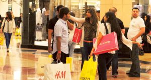 Empowering Shoppers: The Benefits of Interactive Kiosks in Brick-and-Mortar Stores