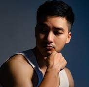 How to Treat Excessive Underarm Sweating and Care for Armpits? Person applying antiperspirant after a workout