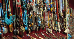 Artificial Jewelry in Pakistan: A Fusion of Tradition and Contemporary Style Artificial Jewelry